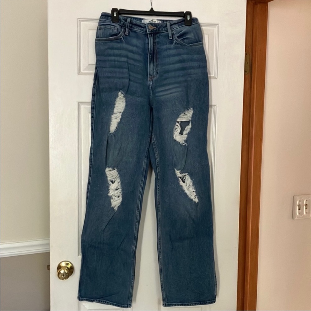 Hollister ultra High-Rise mom Jean